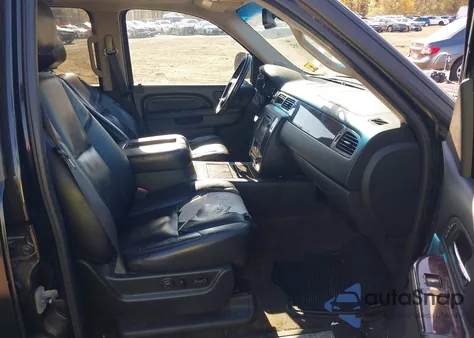 2011 GMC Yukon Xl 1500 Denali from USA, damaged, VIN 1GKS2MEF8BR170567